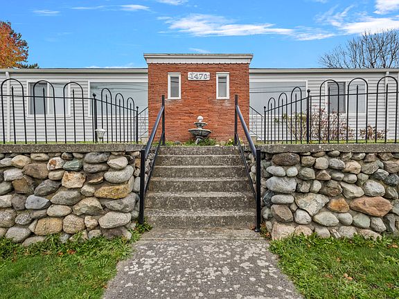 3rd image of 1470 SE 9th Ave #2