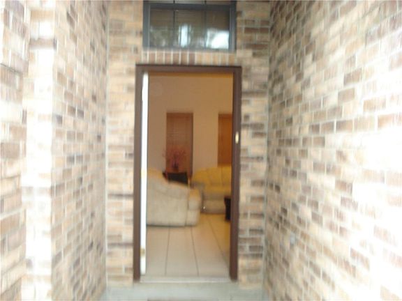 3rd image of 845 Brady Ave