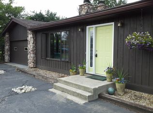 10504 Clark Rd, Richmond, IL 60071