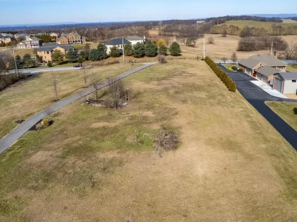 20517 Mount Aetna Rd, Hagerstown, MD 21742