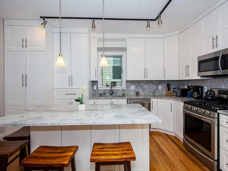 58 Willow Ave #58 — Photo 2