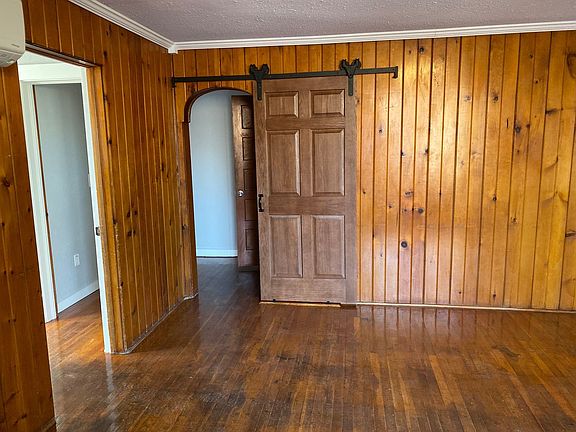 5th image of 702 6th St #1