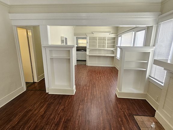 3rd image of 732 S Carondelet St #732