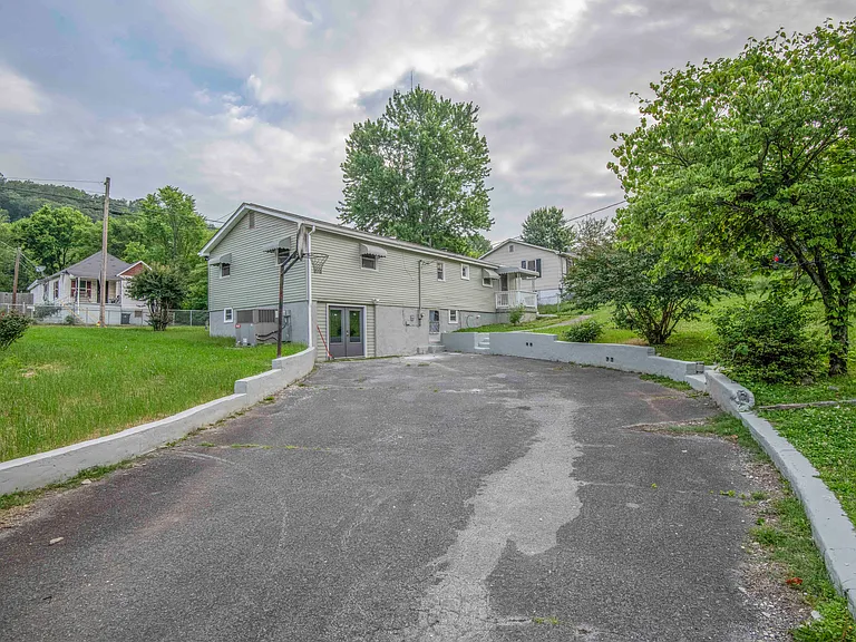 206 Chickamauga Ave — Photo 41