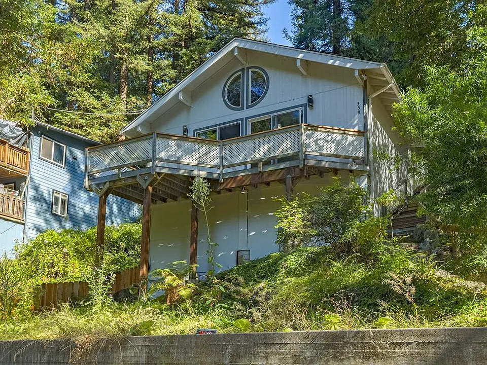 359 Redwood Rd #SINGLE HOME