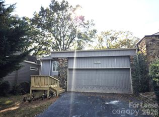 4236 Burning Tree Dr, Charlotte, NC 28277