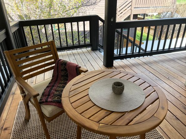680 E Hansen Ave #B, Jackson, WY 83001