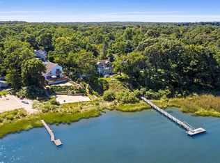 215 Noyack Rd, Southampton, NY 11968