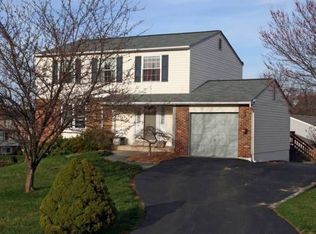 4400 Carrier Ct, Chantilly, VA 20151