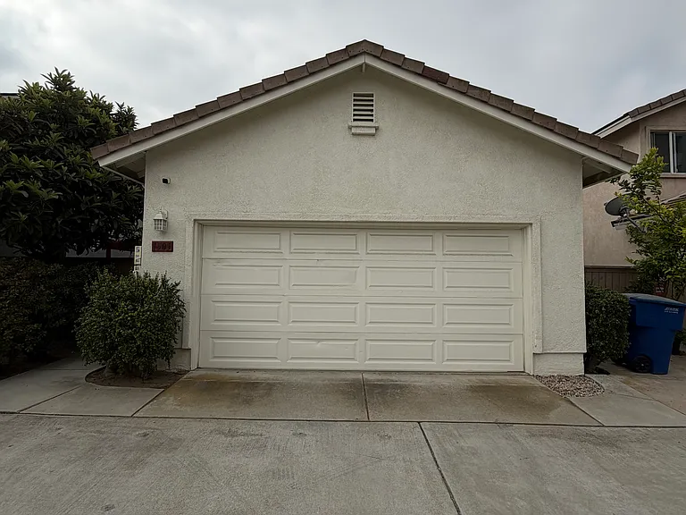 2 car garage