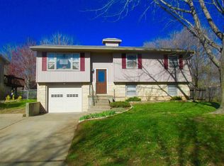 1507 Lilac Ln, Wamego, KS 66547