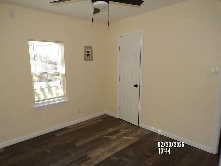 1214 NW Lincoln Ave — Photo 18