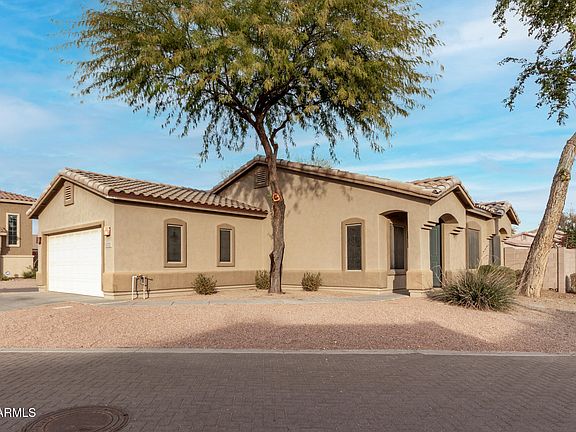 2nd image of 2572 E BELLERIVE Drive