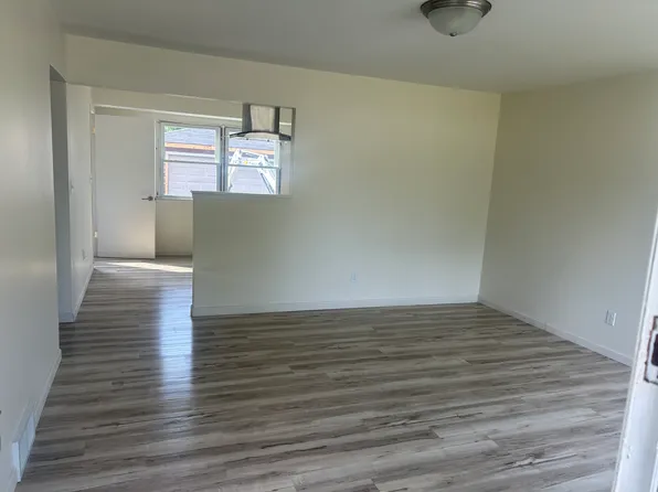 7343 Pheasant Trl, Racine, WI 53402