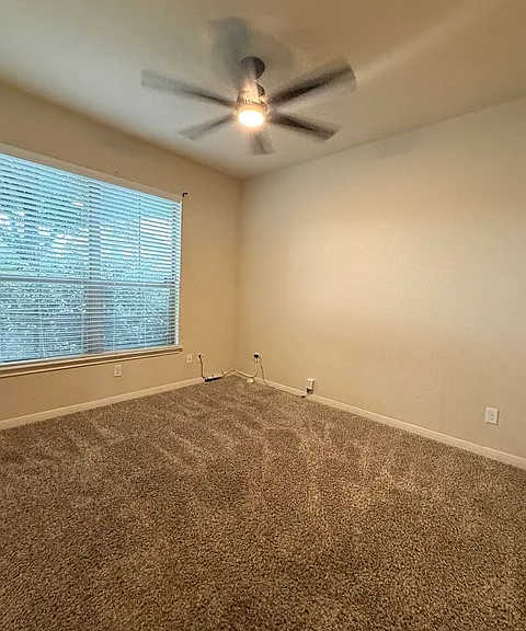 9010 Phoenix Park — Photo 12