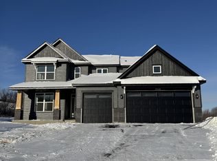 2548 Aspen Ct, Shakopee, MN 55379