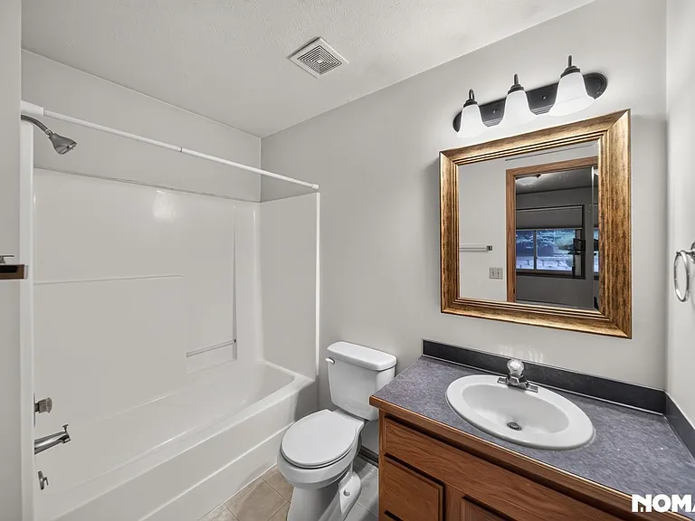 908 Newport Blvd — Photo 22