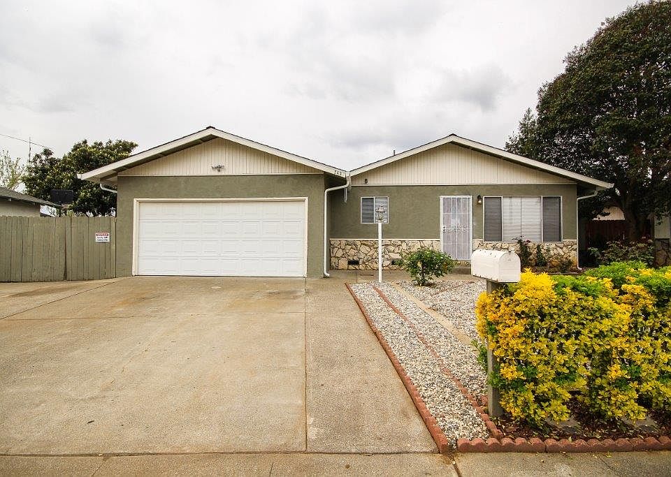 1st image of 243 De Soto Dr