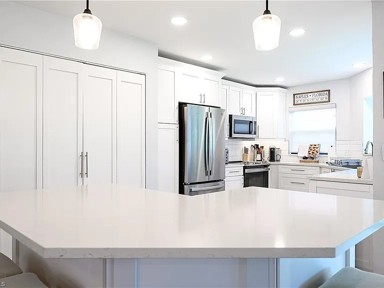 719 Reef Point Cir #13 — Photo 10