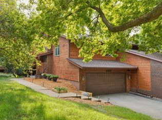 4300 Woodland Ave, West Des Moines, IA 50266