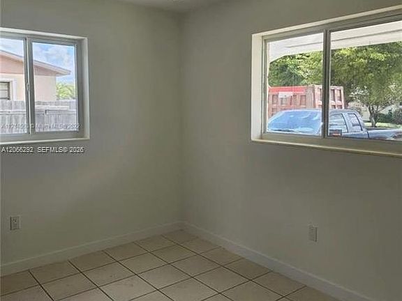 3rd image of 20210 SW 112th Ave