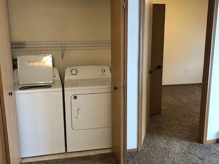 Pheasant Run Apartments — Photo 23