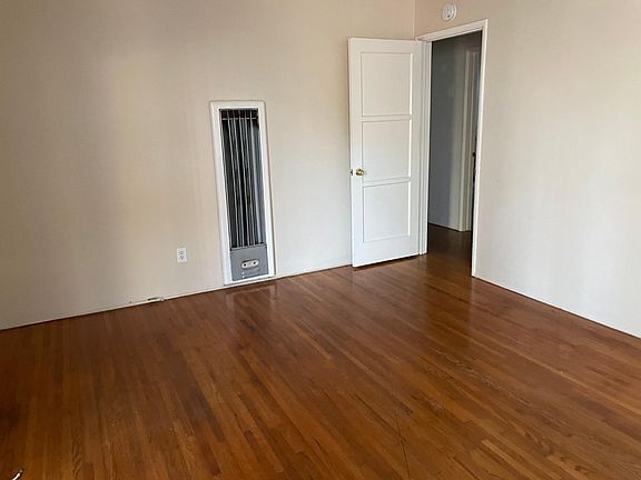 2nd image of 3826 E 1st St APT A
