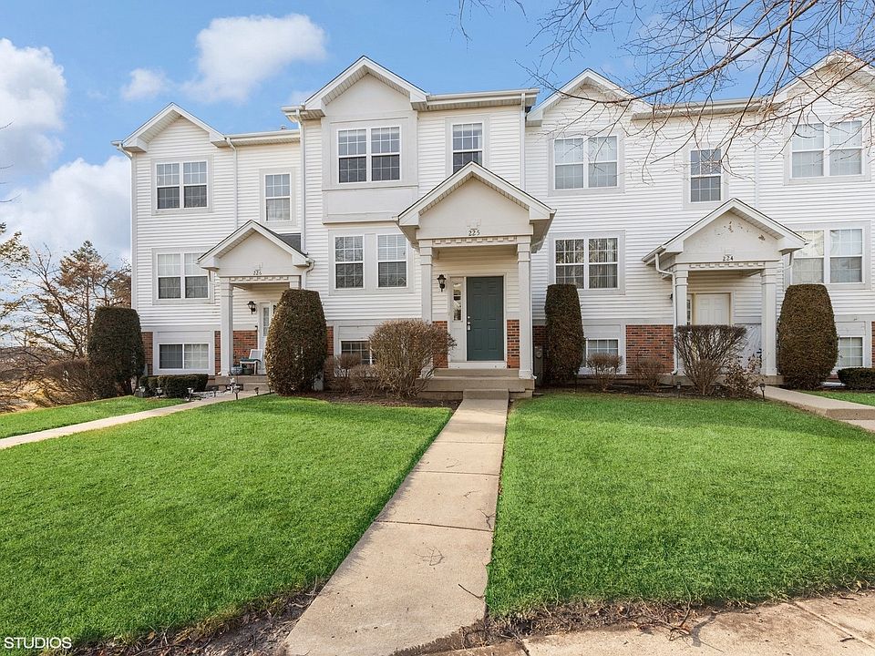 1st image of 225 Holiday Ln #225