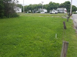 36 Rockland House Rd, Hull, MA 02045