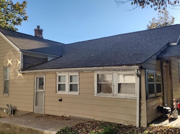 311 Morgan St, Anna, IL 62906