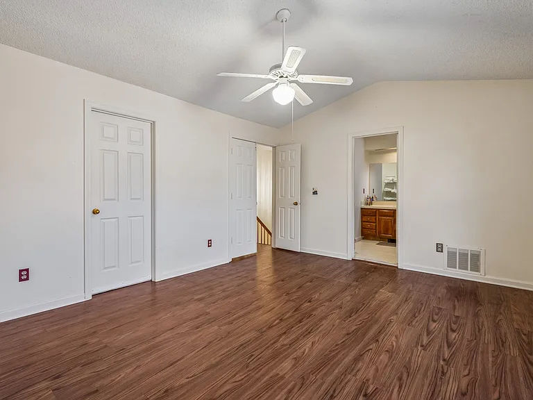 118 Magee Ct — Photo 9