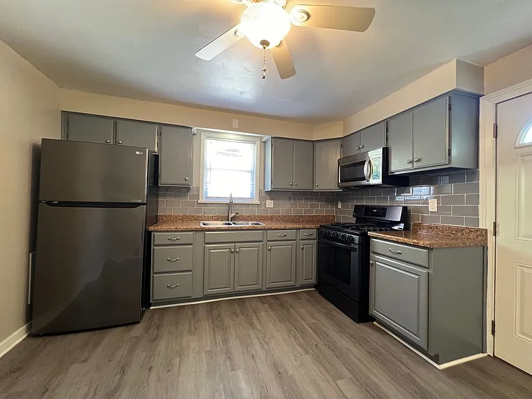 248 W 9th Ave — Photo 1