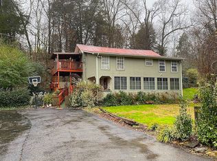 1660 McMahan Hollow Rd, Pleasant View, TN 37146