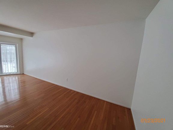 4th image of 6651 Guildford Dr