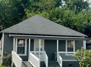 821 E Broadway St, Griffin, GA 30223