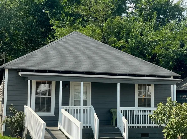 821 E Broadway St, Griffin, GA 30223