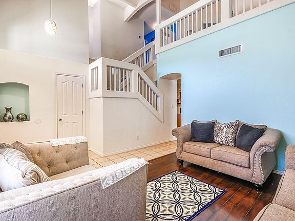 4th image of 10745 Pleasant Sand Dr