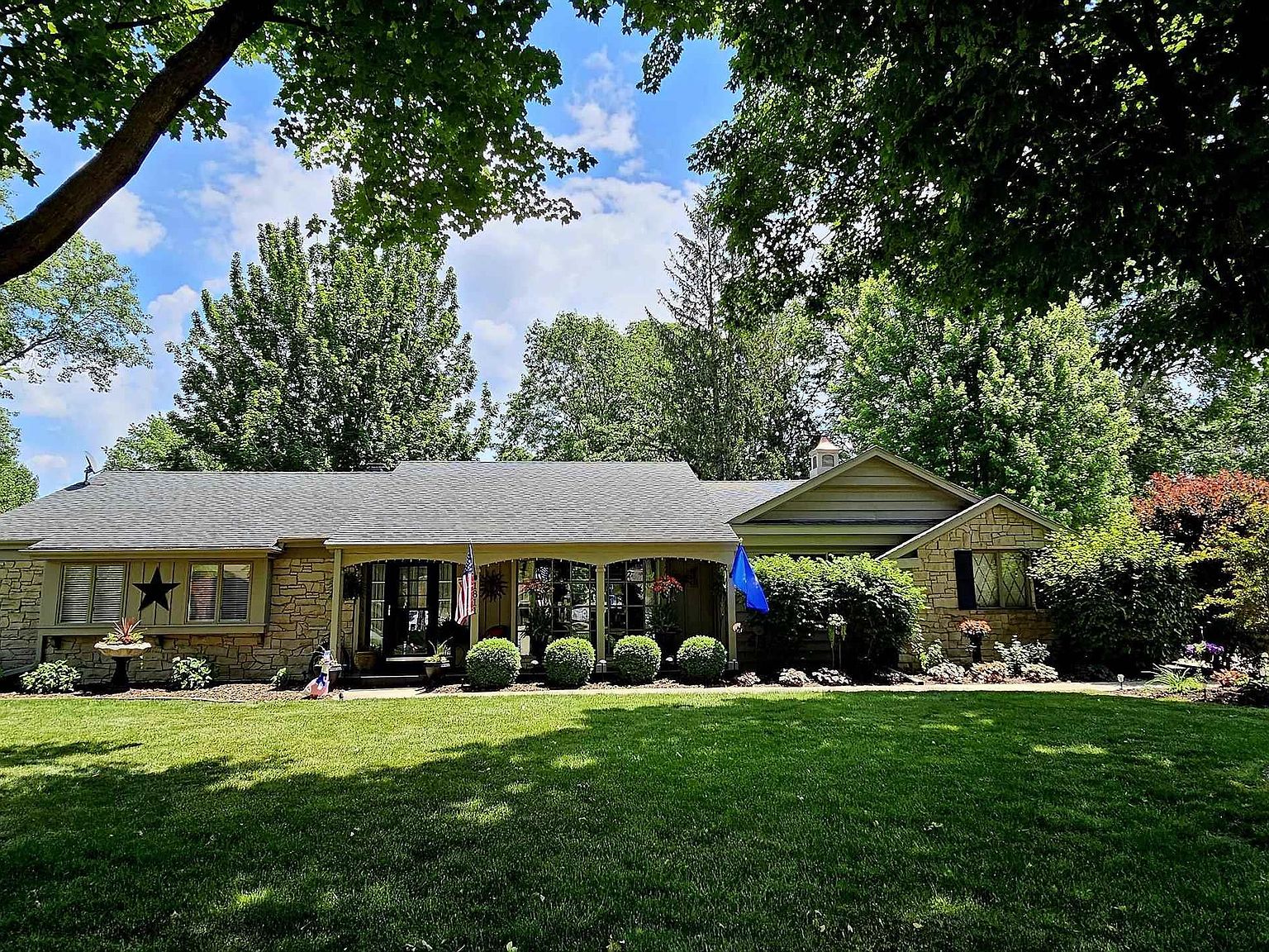 1811 Clark St, Galesburg, IL 61401 Zillow