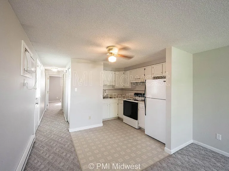 1710 S Market St — Photo 5