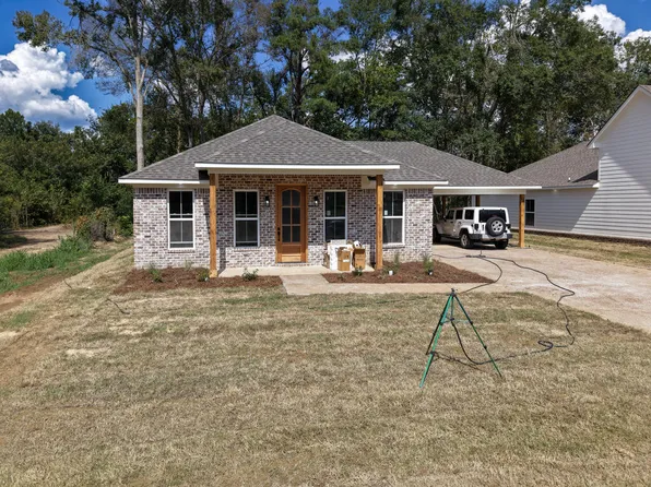 1309 Jones St, Water Valley, MS 38965