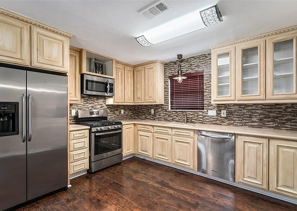 1st image of 3251 Monza Dr