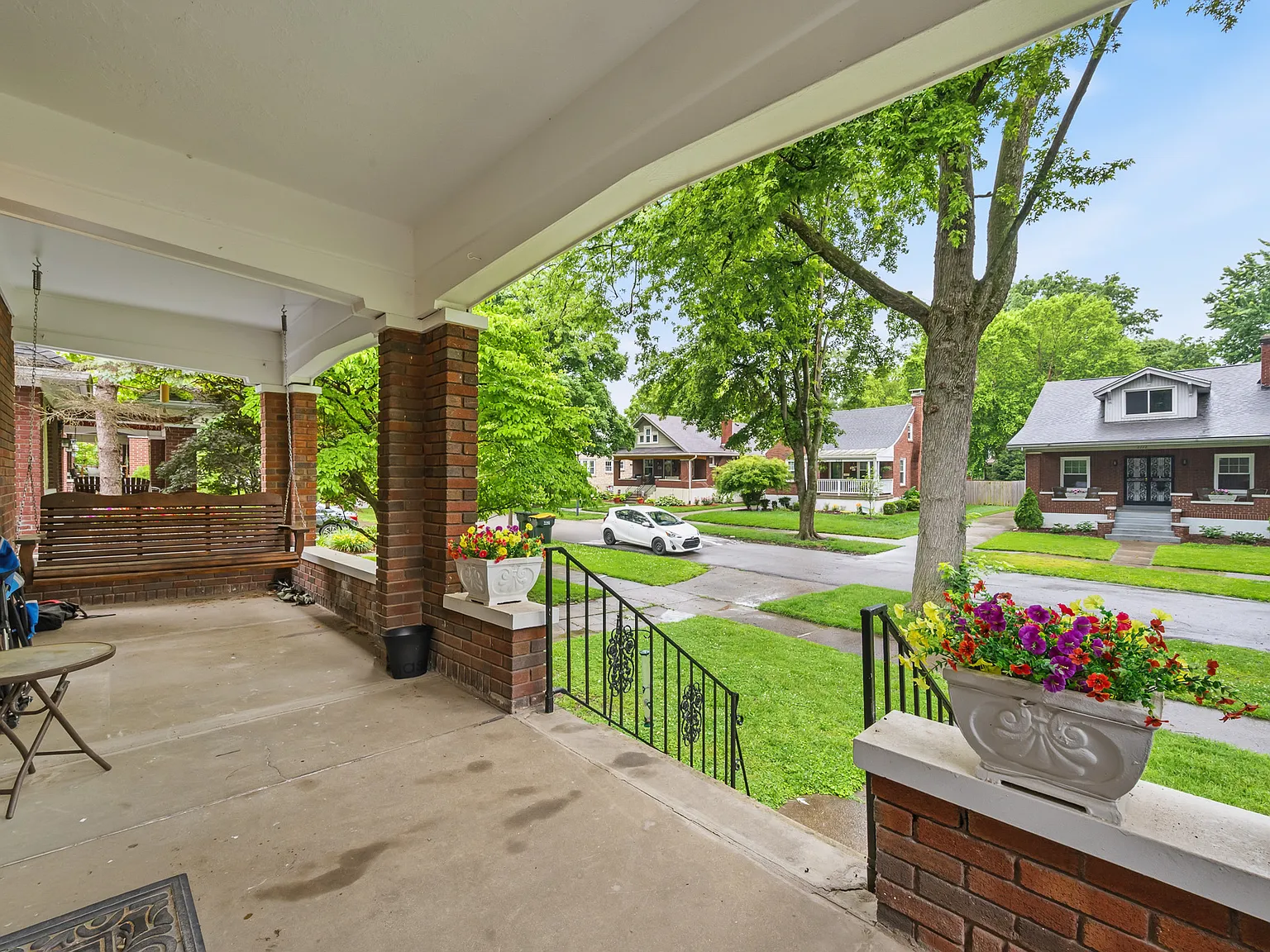 6 bed, 3723 sqft, $3,900 — Photo 4