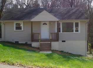 1015 Buck Dr, Clarksville, TN 37040