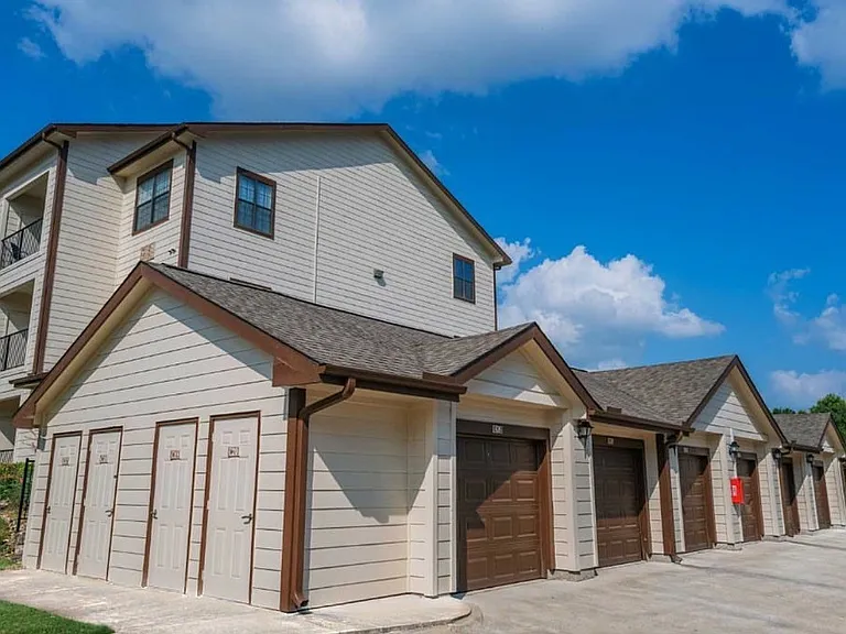 Oxford at Tech Ridge — Photo 1