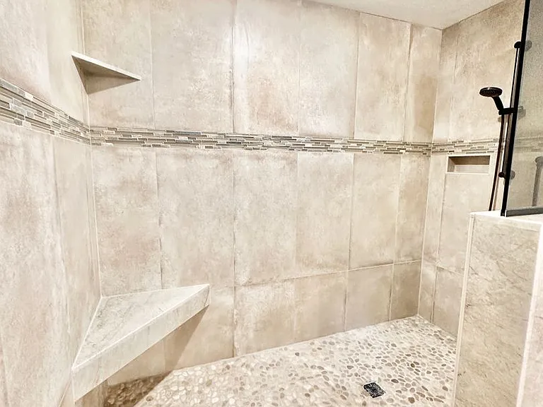 1732 Woodbrook Ln — Photo 33