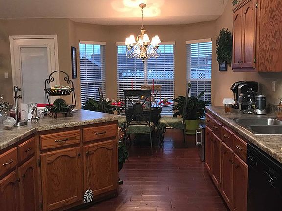 4th image of 6878 Kentbrook Dr