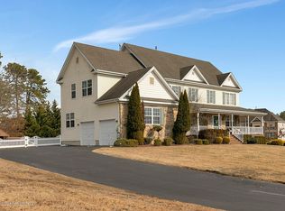 1 Fox Hollow Dr, Jackson, NJ