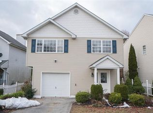 318 Angelo Dr, Montgomery, NY 12549