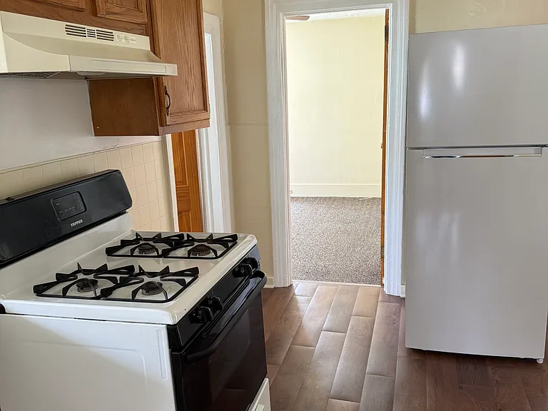 92 Jefferson Ave — Photo 5