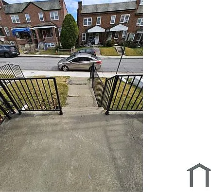 3 bed, 1080 sqft, $2,200 — Photo 4